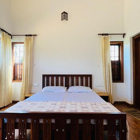 Villa Pristine Hills à Meppādi Extérieur photo